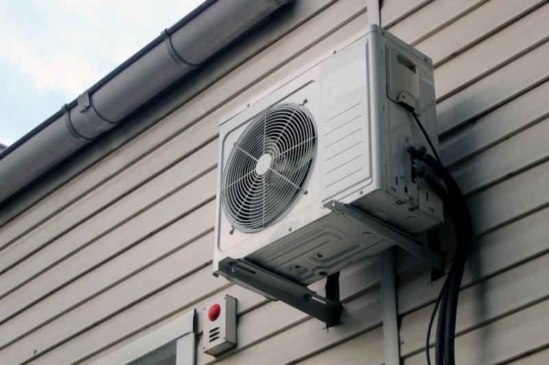 Pourquoi choisir une climatisation r&eacute;versible pour votre logement ?